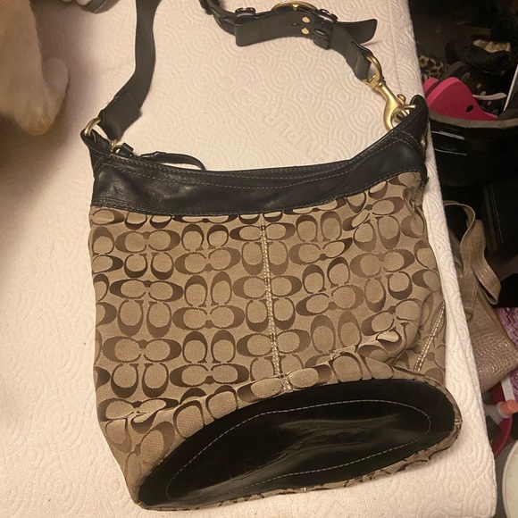 Coach Black and Tan bag with Soft Texture - Picture 4 of 5